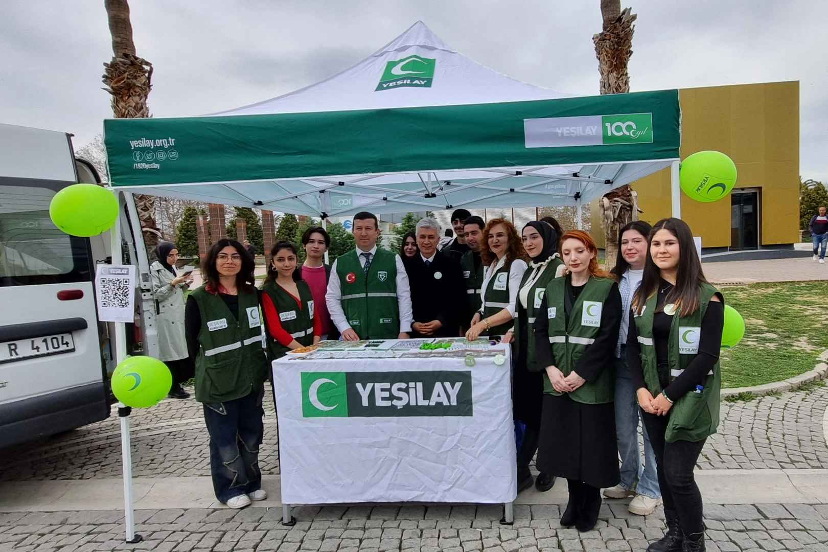 Yeşilay’dan Konak’ta 104’üncü yıl etkinliği haberinin görseli
