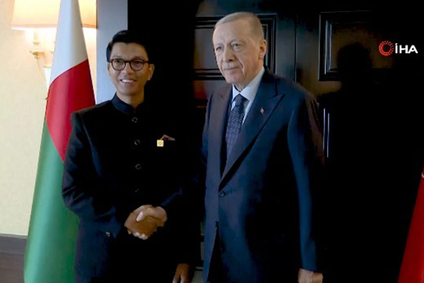 Cumhurbaşkanı Erdoğan Madagaskar Cumhurbaşkanı Rajoelina ile bir arada