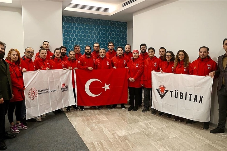 8. Ulusal Antarktika Bilim Seferi yolcuları yurda döndü haberinin görseli