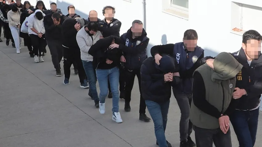 Adana merkezli "Sibergöz-23" operasyonlarında 74 zanlıya tutuklama haberinin görseli