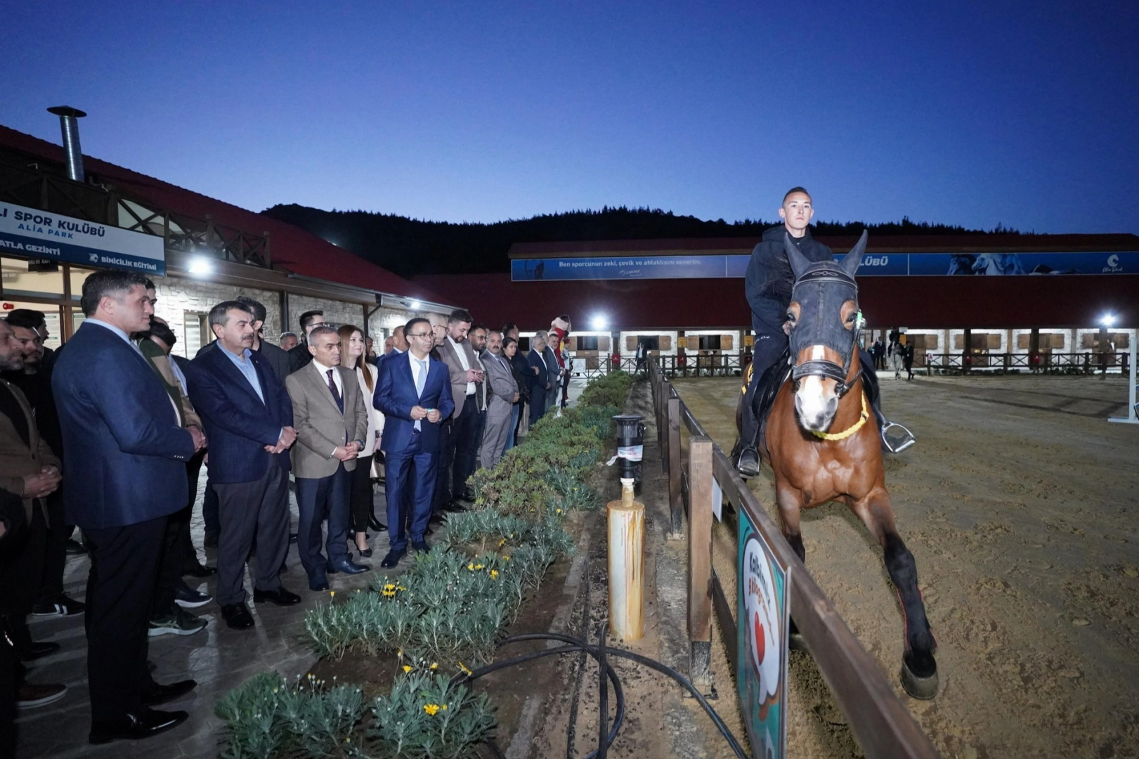 Aliağa’da özel eğitimde bir açılış bir müjde haberinin görseli