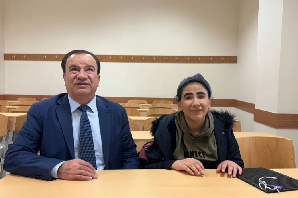 Cumhurbaşkanı'ndan ilham alarak İlahiyat Fakültesi'ni dereceyle kazandı haberinin görseli