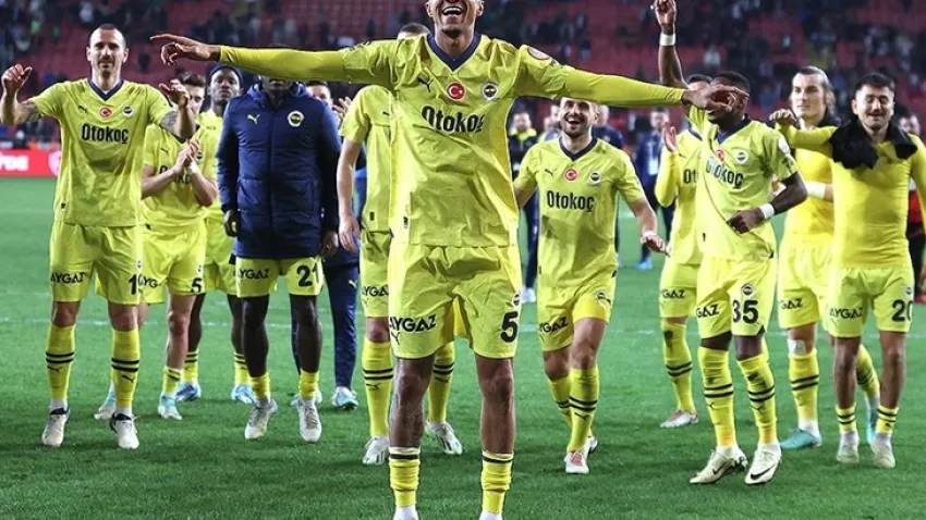 Fenerbahçe deplasmanda yenilmeden devam ediyor haberinin görseli