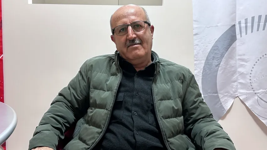 Hakkari'de 25 yıldır muhtarlık yapıyordu... Görevini gençlere bırakmak istiyor haberinin görseli