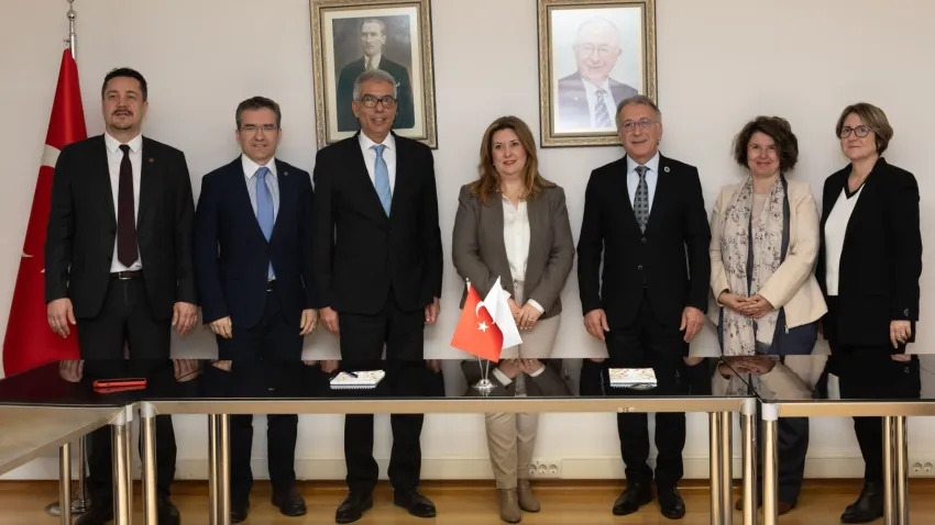 Hukukçulara akademik destek haberinin görseli