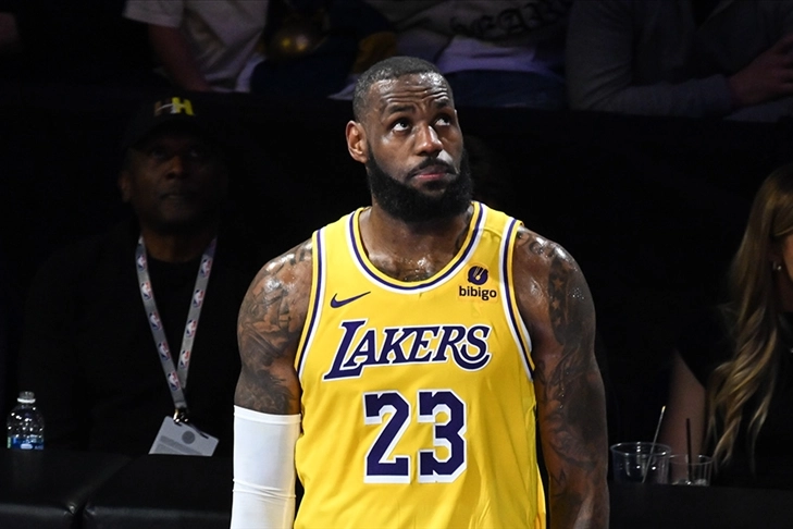 LeBron James NBA rekorunu kırdı... 40 bin sayı barajını geçen ilk oyuncu oldu haberinin görseli
