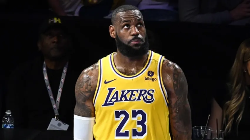LeBron James NBA rekorunu kırdı... 40 bin sayı barajını geçen ilk oyuncu oldu haberinin görseli