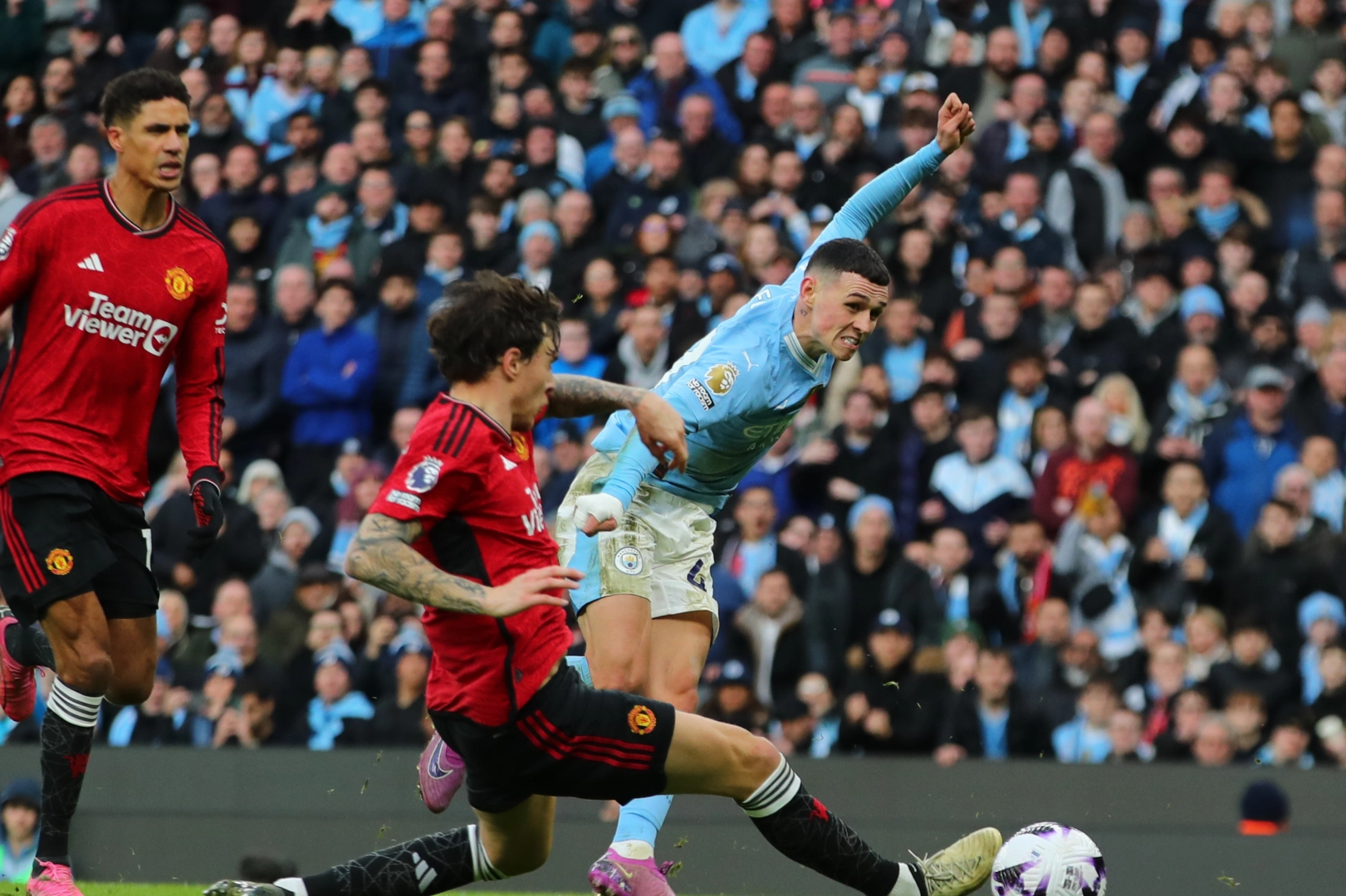 Manchester derbisinde kazan takım belli oldu haberinin görseli
