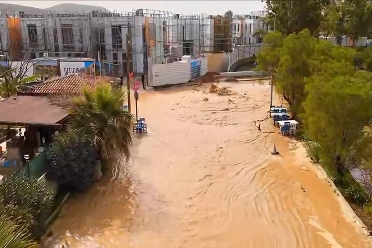 Muğla'da içme suyu isale hattında patlama haberinin görseli