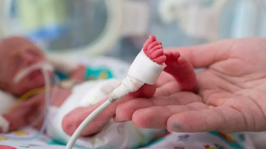 Prematüre bebeklerde ROP muayenesine dikkat haberinin görseli