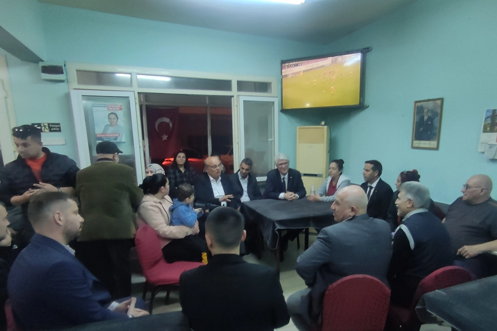 AK Parti'li Buca Adayı Öztekin'den Bucalı gençlere müjde