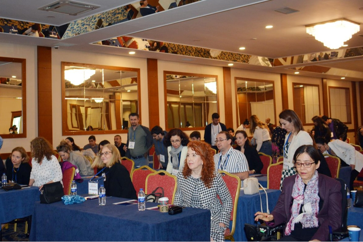 İzmir haber: Uzmanlardan nadir hastalıklar için iş birliği haberinin görseli