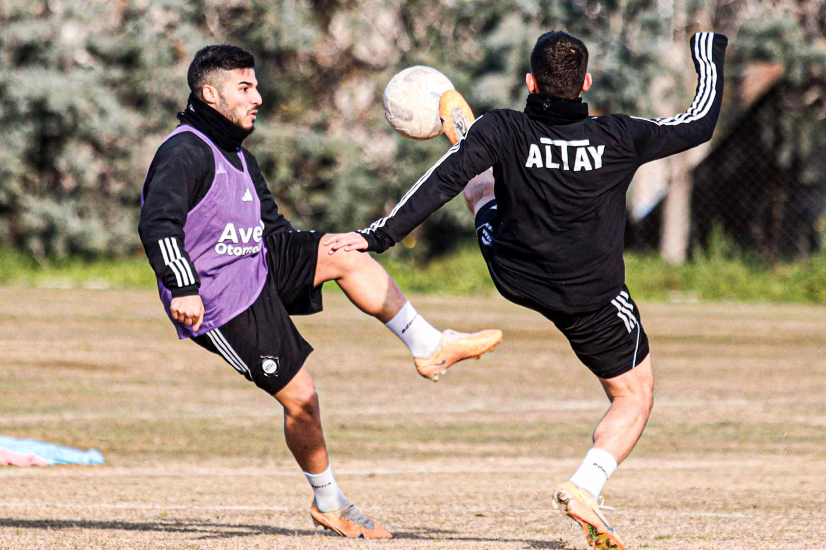 Altay'da kriz devam ediyor: Antrenörler maaşlarını alamıyor