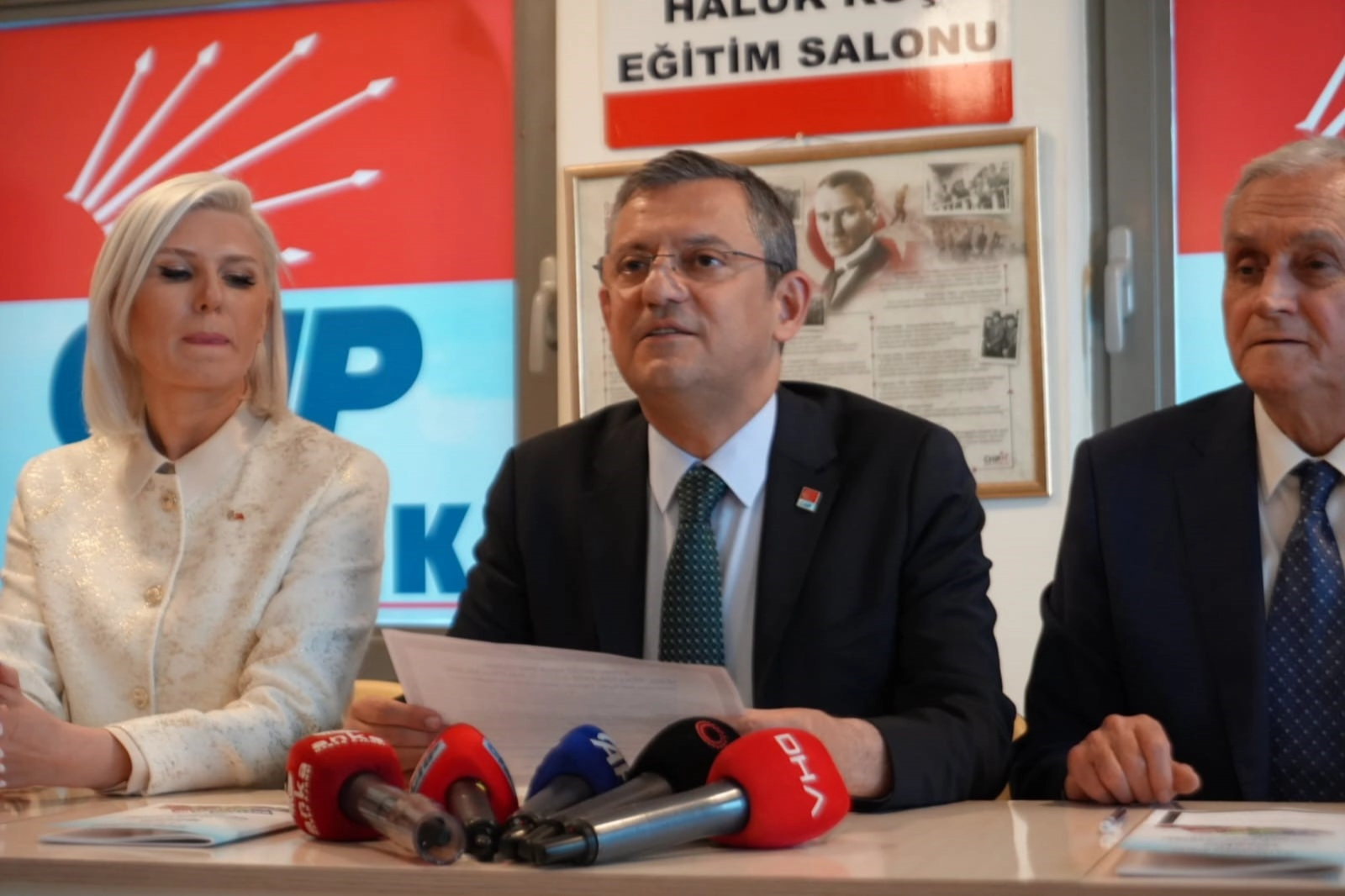 Özgür Özel'den ‘DEM Parti’ açıklamasına talihsizlik değerlendirmesi