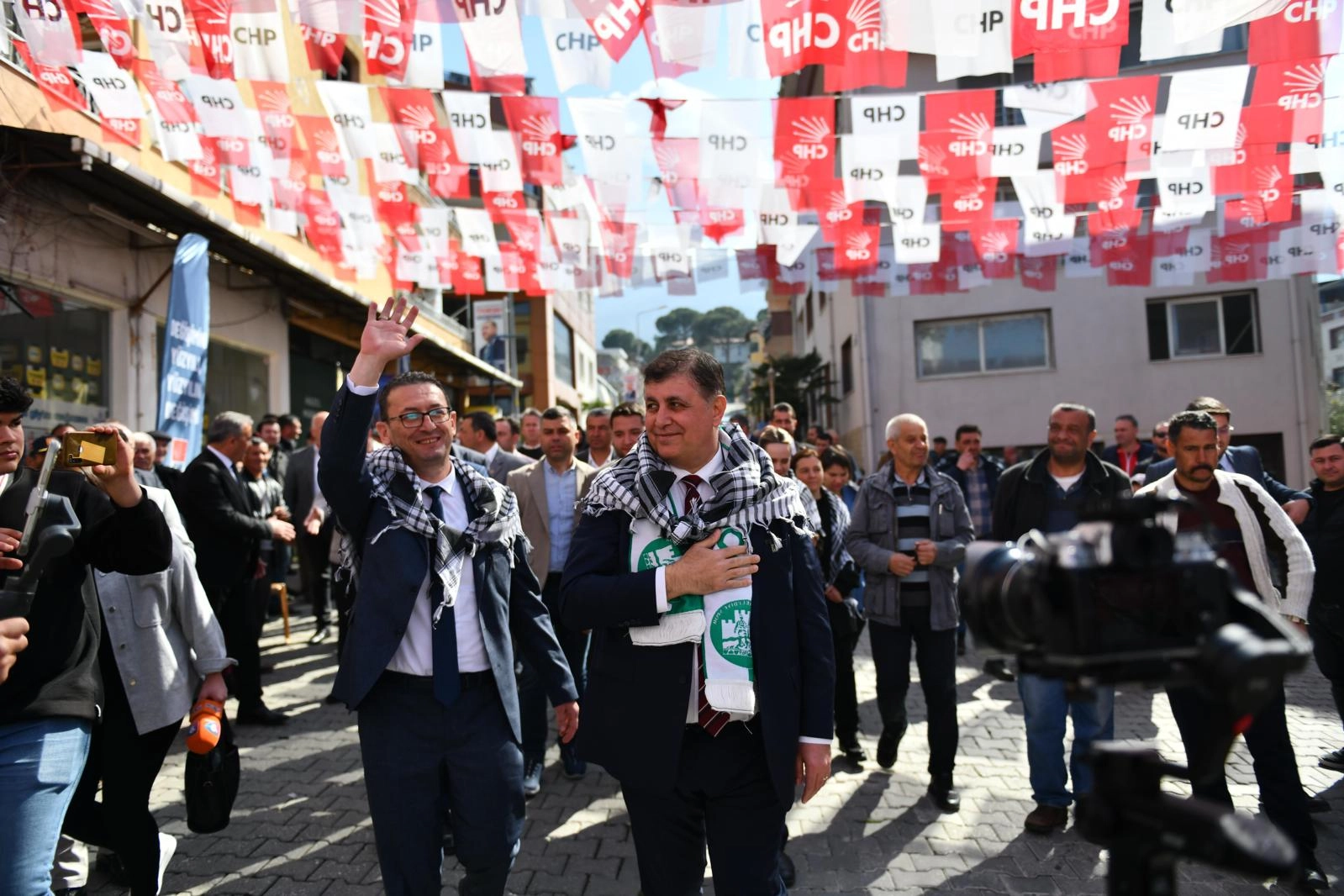 Cemil Tugay'dan Beydağ'a soğuk hava deposu sözü