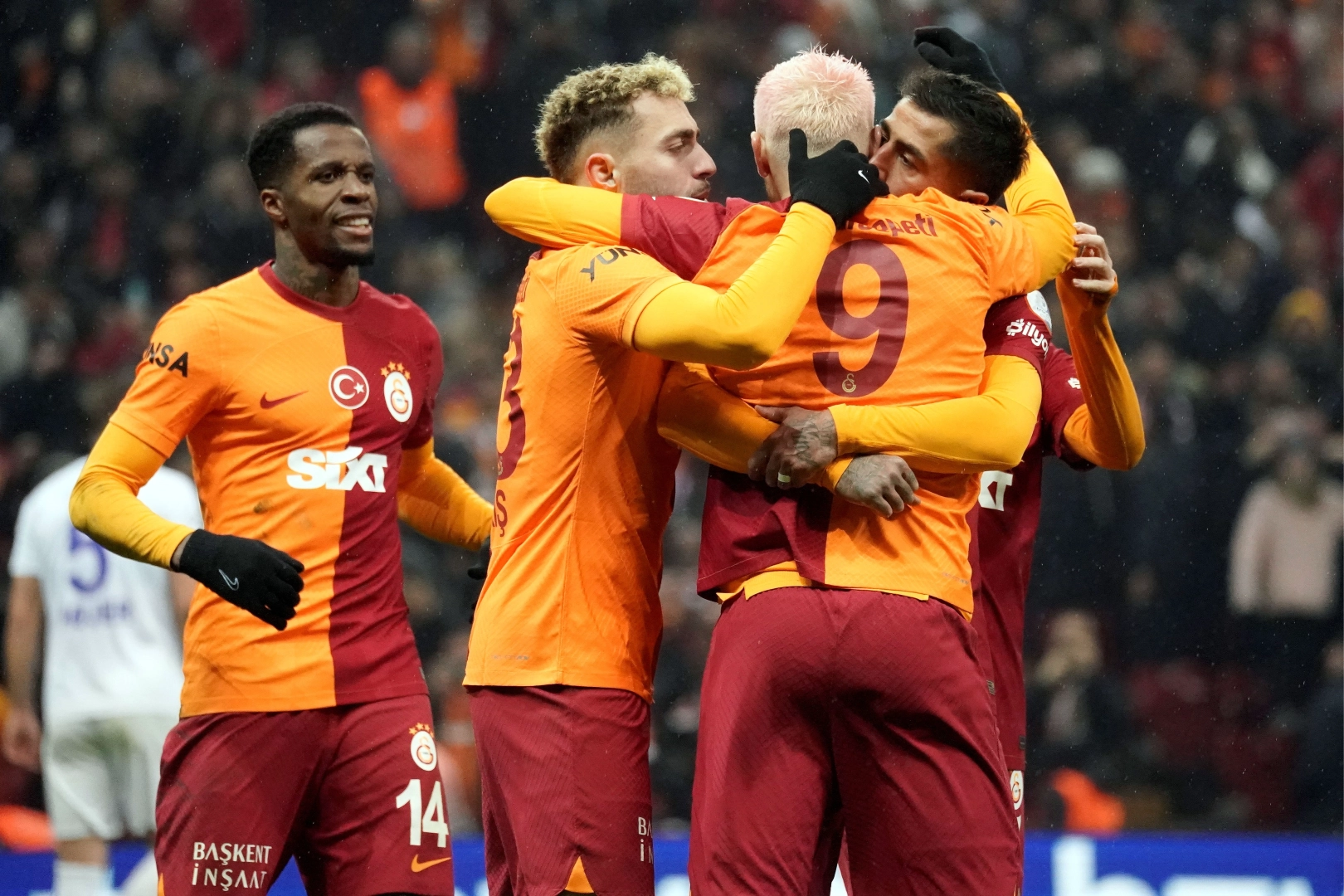 Rams Park’ta gol yağmuru: Galatasaray liderliği bırakmıyor