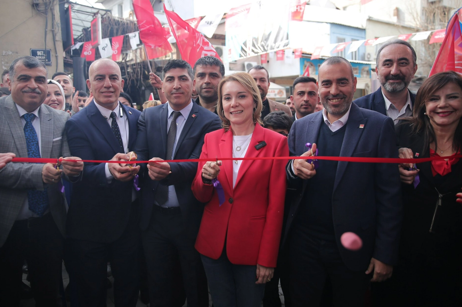 CHP’li Nilüfer Çınarlı Mutlu Gültepe'de projelerini anlattı