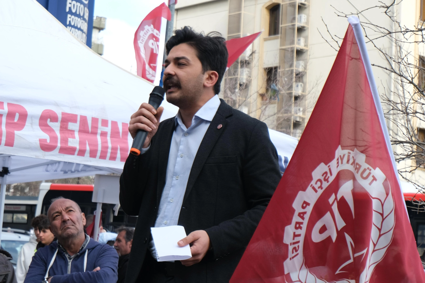 TİP Bornova Adayı Baran Köseoğlu: Seçeneksiz Değiliz