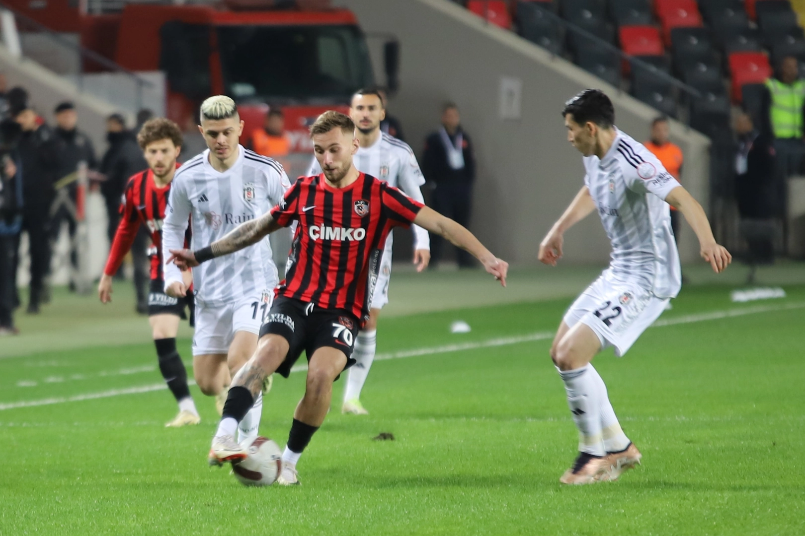 Beşiktaş Gaziantep'ten eli boş döndü