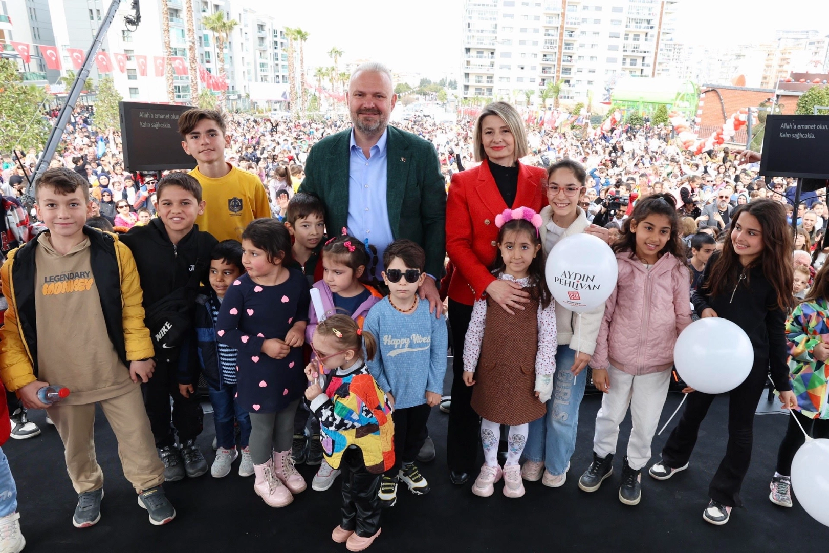 Menemen'de çocuk köyü açıldı