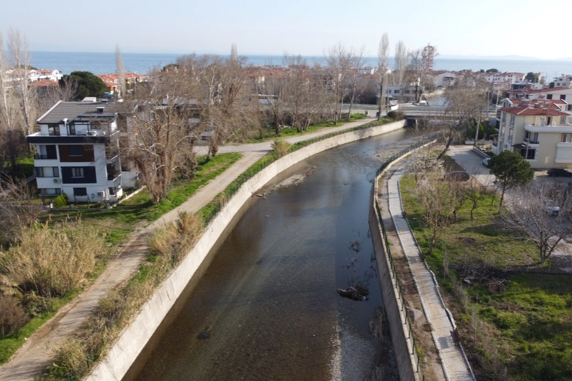 Aynı ilde 3 dakika arayla oruç açıyorlar