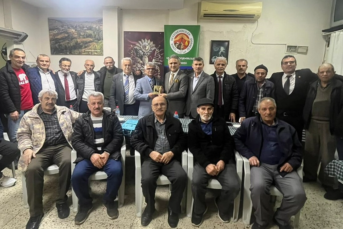 Konyalılardan Saadet Partisi İzmir adayı Mustafa Erduran’a tam destek