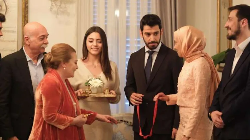 Kızılcık Şerbeti 