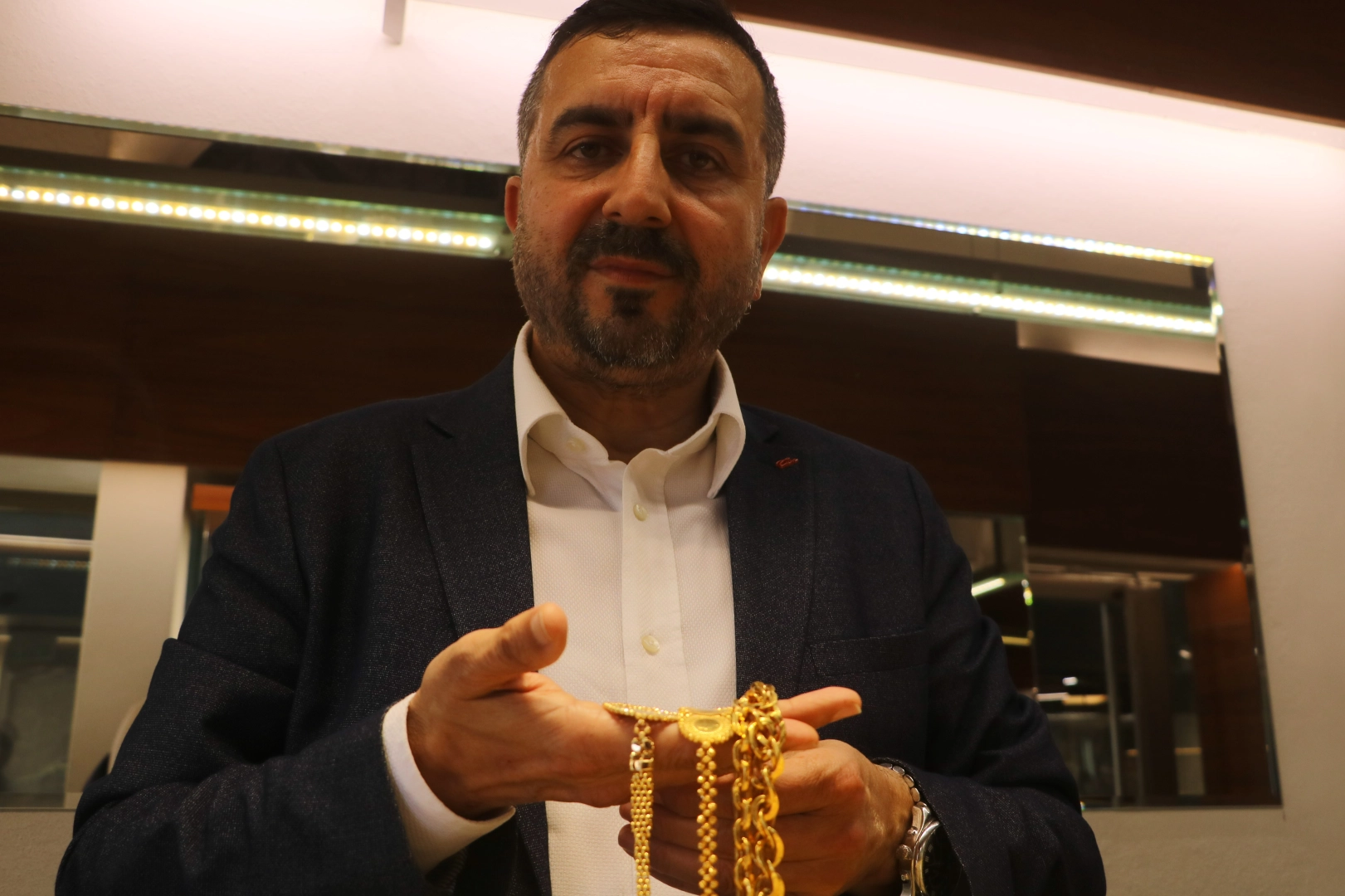 Hataylı sarraf zekat hesaplama hattı kurdu haberinin görseli