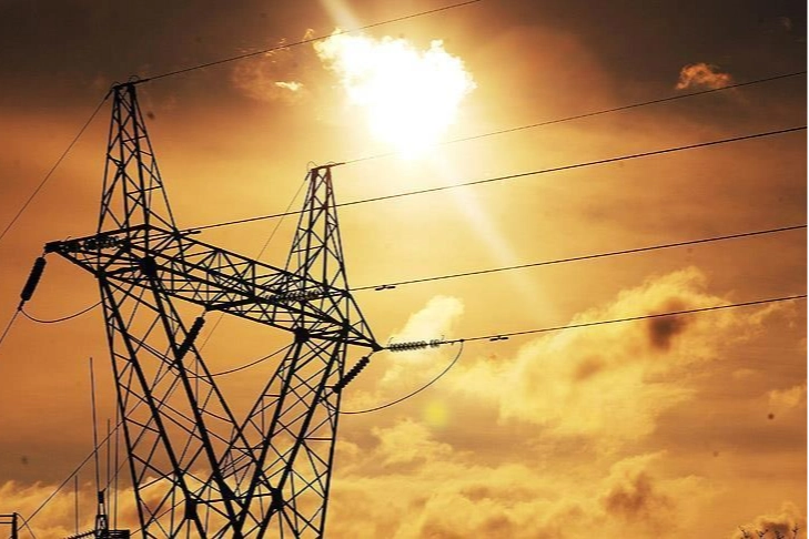 İzmir elektrik kesintisi: Mumları hazırlayın saatlerce elektrik gelmeyecek haberinin görseli
