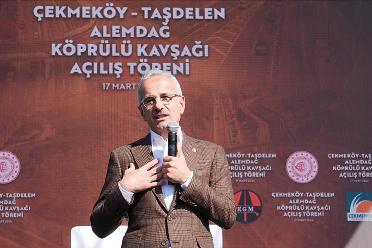 Bakan Uraloğlu: Yeni kavşak ile İstanbul'un trafik yoğunluğuna son vereceğiz