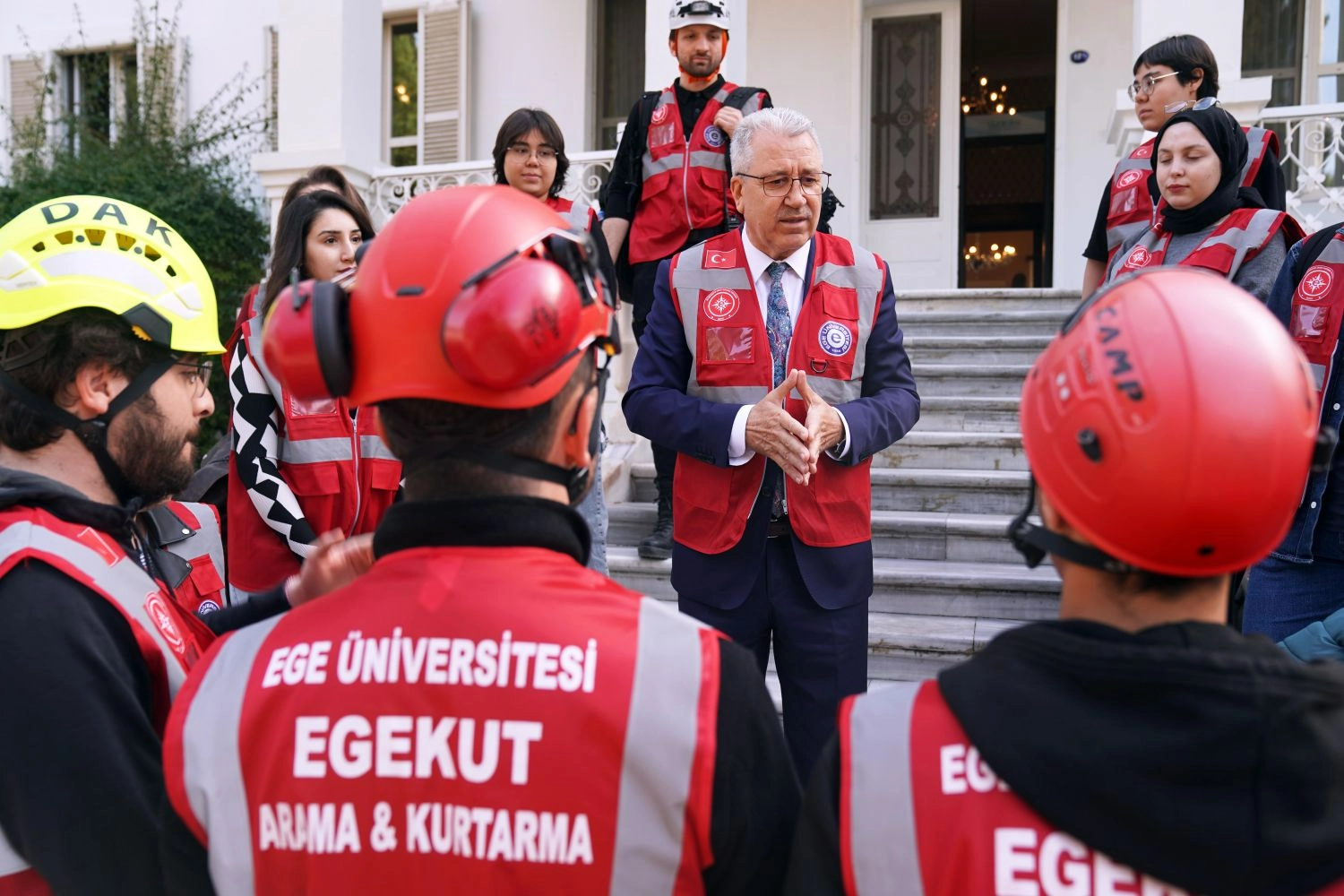 Ege Üniversitesi’nde afet hazırlığı: Arama kurtarma ekipleri oluşturuldu