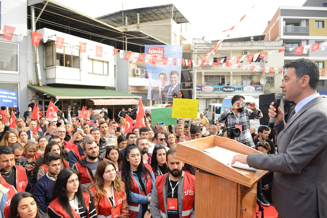 İrfan Önal: Bayraklı da İzmir de bizim kalacak!