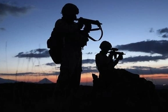 Pençe-Kilit Operasyonu'ndan acı haber: 1 asker şehit oldu, 4 asker yaralandı haberinin görseli