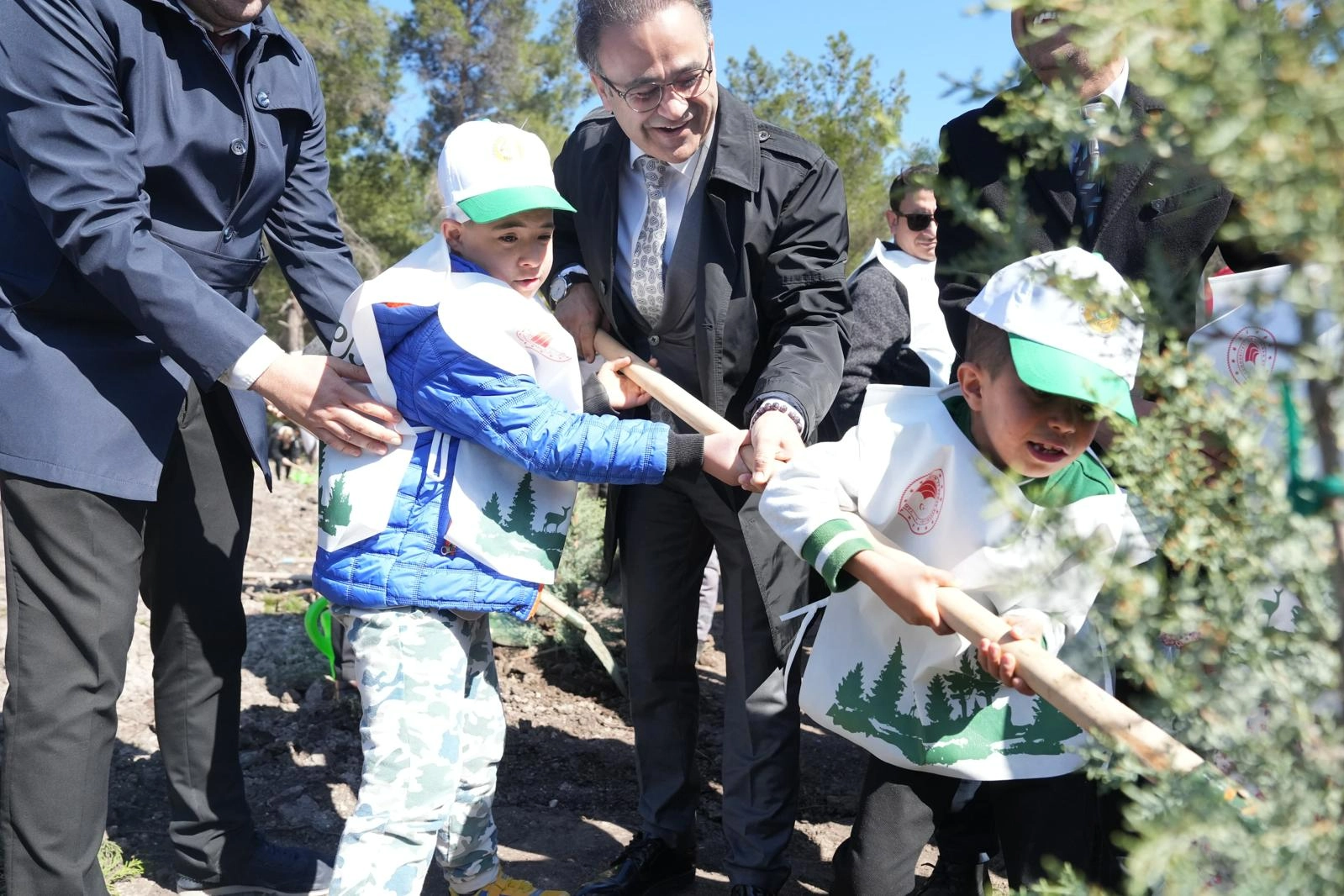 21 Mart Dünya Down Sendromu Farkındalık Günü: Özel çocuklar fidan dikti