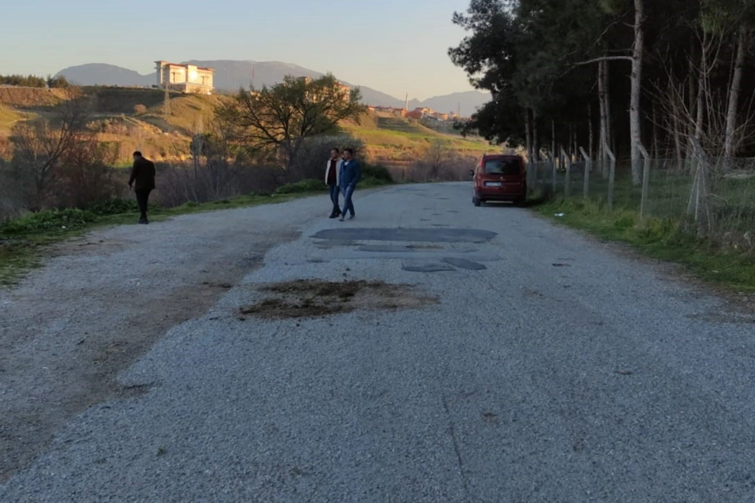 Denizli'de eşi ile eski çalışanını parkta yakalayan koca cinnet getirdi haberinin görseli