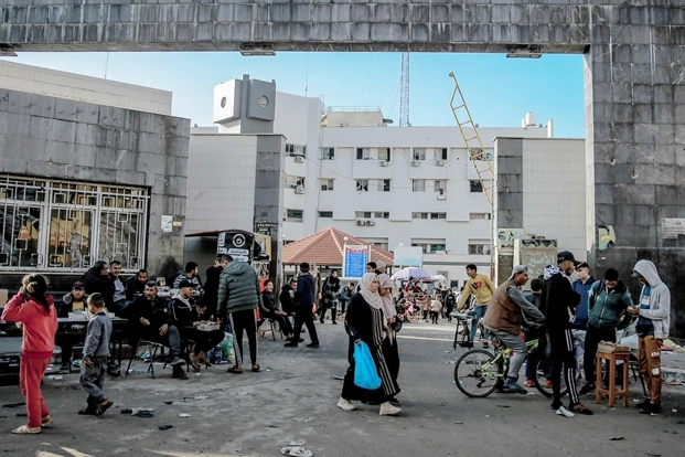 İsrail ordusunun Şifa Hastanesine düzenlediği baskınlarda öldürülen Filistinli sayısı artıyor haberinin görseli