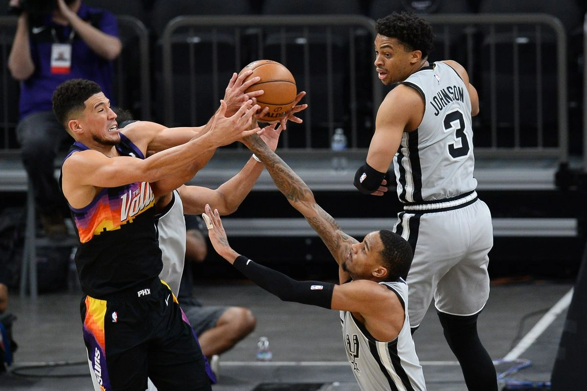 San Antonio Spurs- Phoenix Suns maçı ne zaman, saat kaçta?