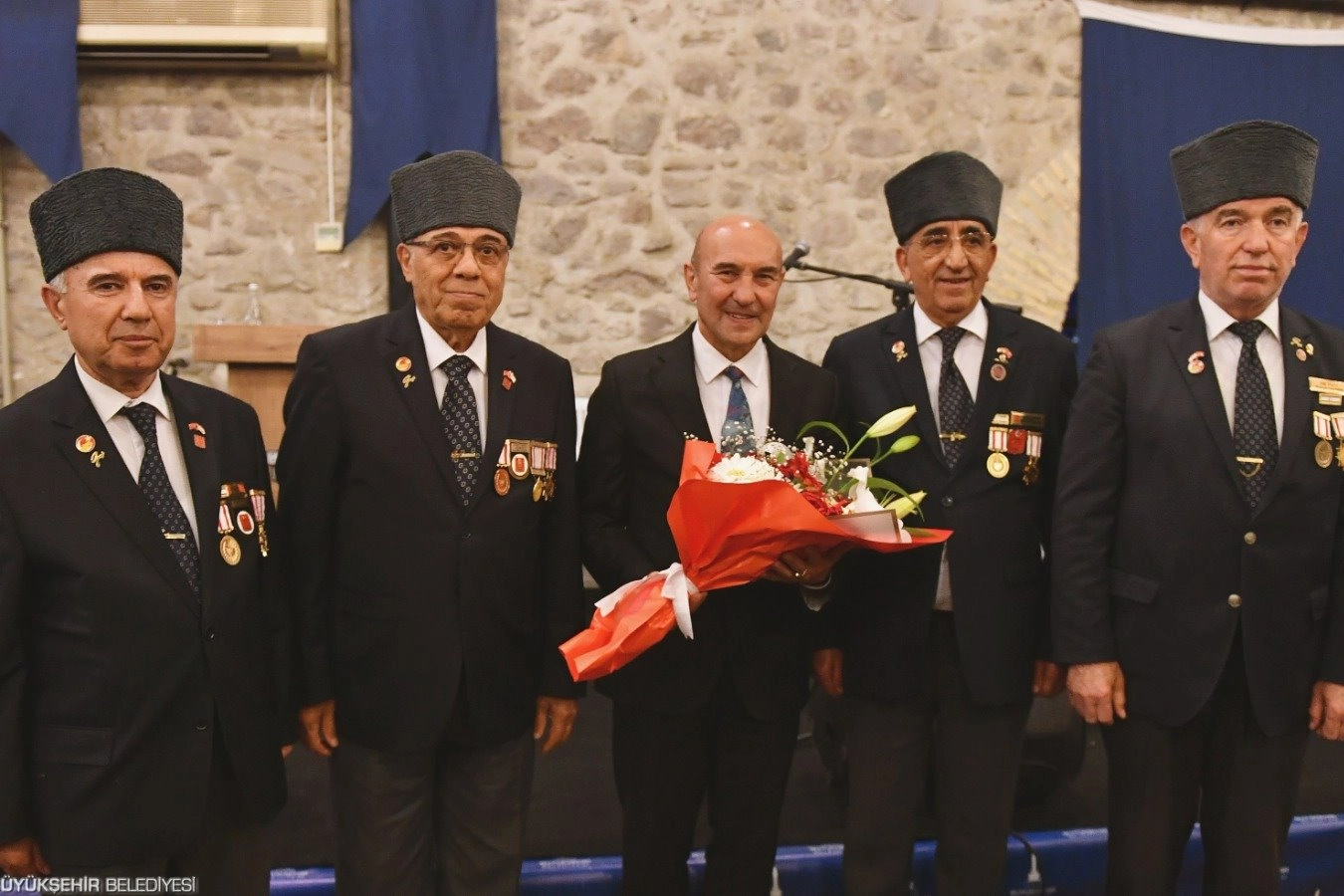 Tunç Soyer şehit aileleri ve gaziler ile buluştu