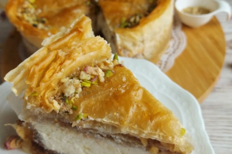 Baklavalı cheesecake tarifi: Mutfak Bahane baklavalı cheesecake nasıl yapılır?