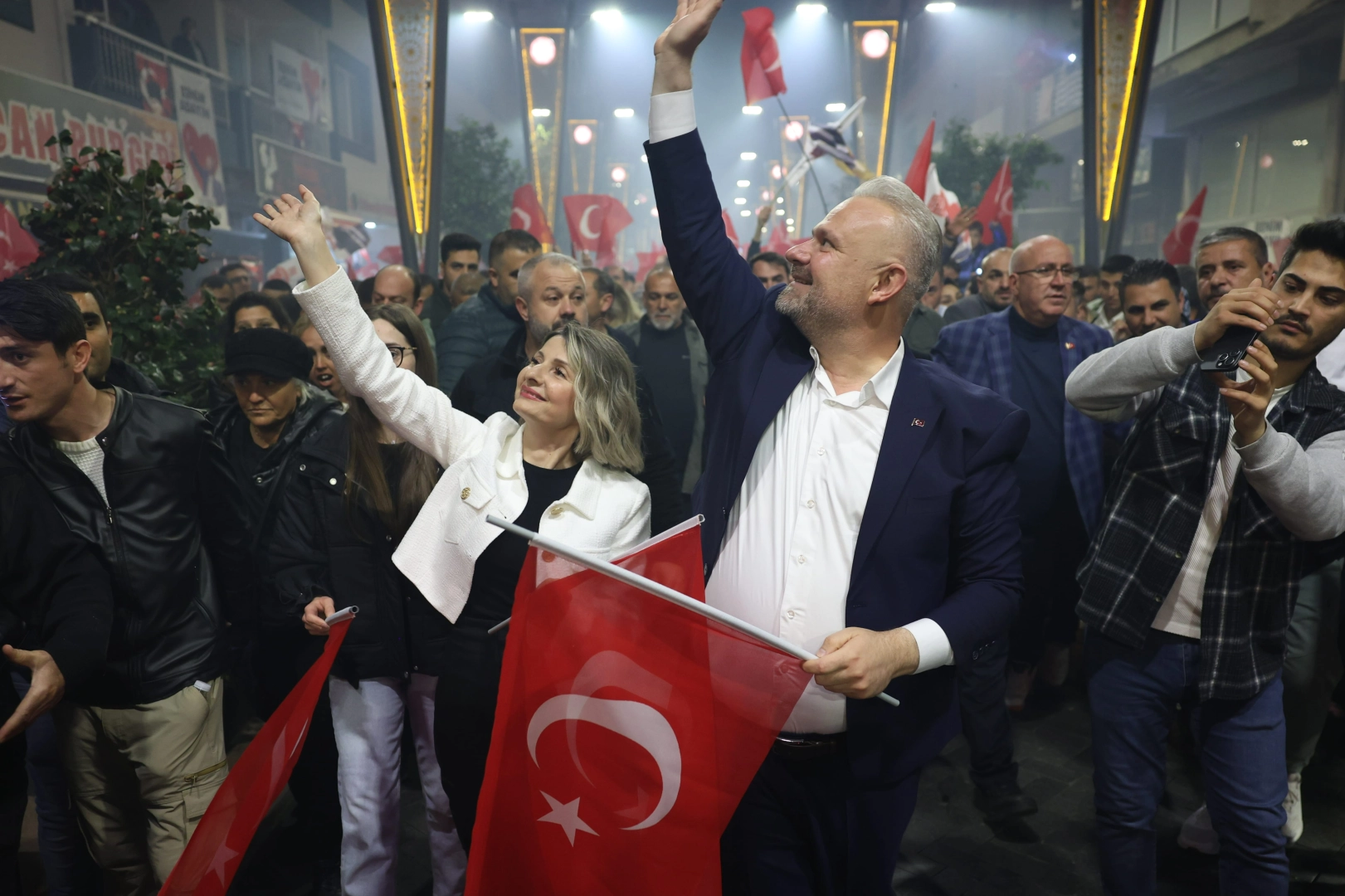 Menemen'de Aydın Pehlivan'dan gövde gösterisi