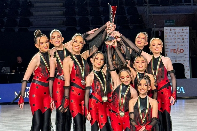 İspanya'da Türk bayrağı dalgalandı: İzmirli sporcular İspanya’da tarih yazdı haberinin görseli