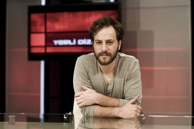 Kızılcık Şerbeti'nin Doğa'sına partner oldu... Kaan Taşaner kimdir? haberinin görseli