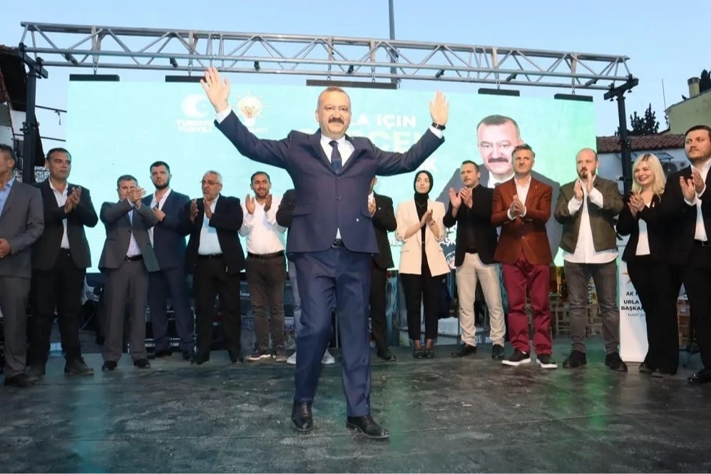 Urla’da Tarkan Bakırlı’nın iftarına yoğun katılım haberinin görseli