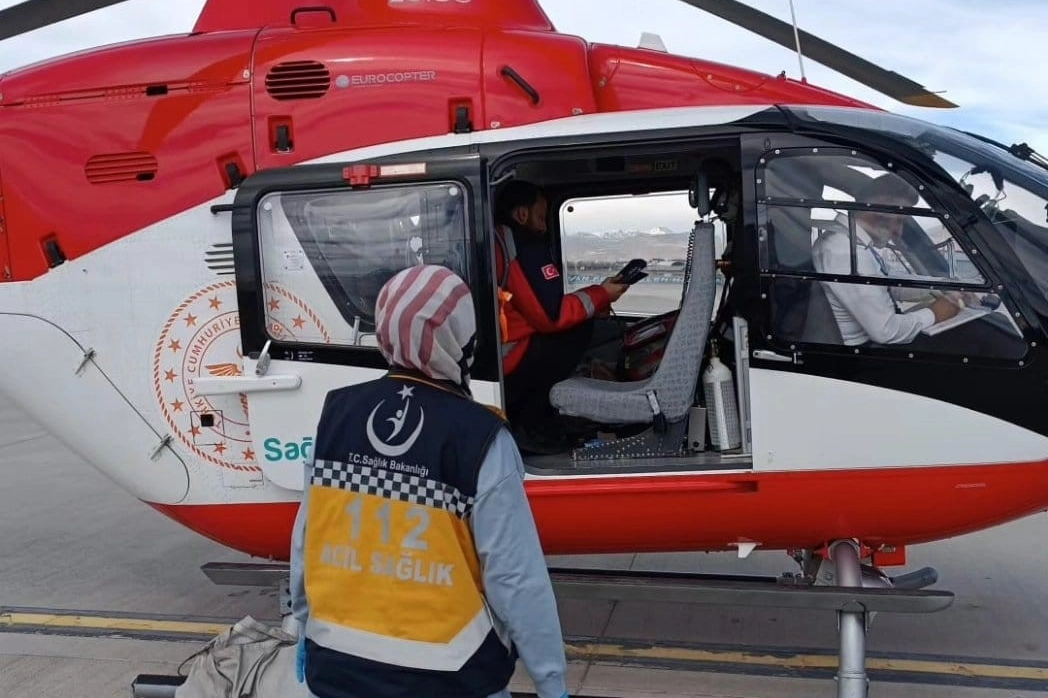 Apandisit hastası helikopterle Van’a sevk edildi