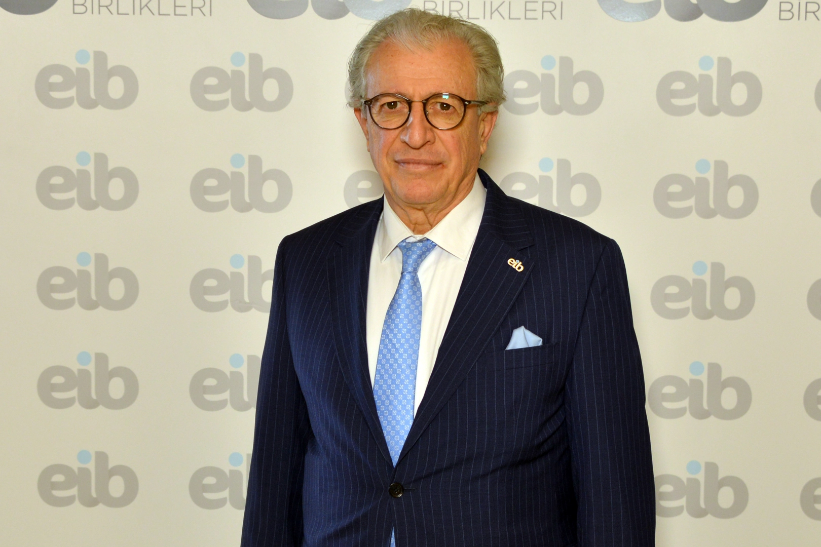 EİB Başkanı Eskinazi'den yerel seçim açıklaması haberinin görseli
