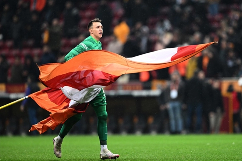 Muslera, 5’inci kez dalya diyecek