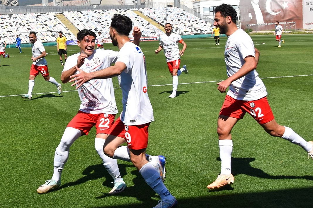 Kırmızı Şeytanlar, Afyonspor deplasmanında