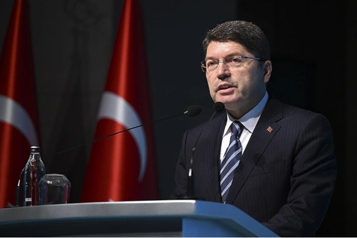 Bakan Tunç’tan barolara eleştiri: Farklı ideolojik çalışmaların içerisindeler haberinin görseli