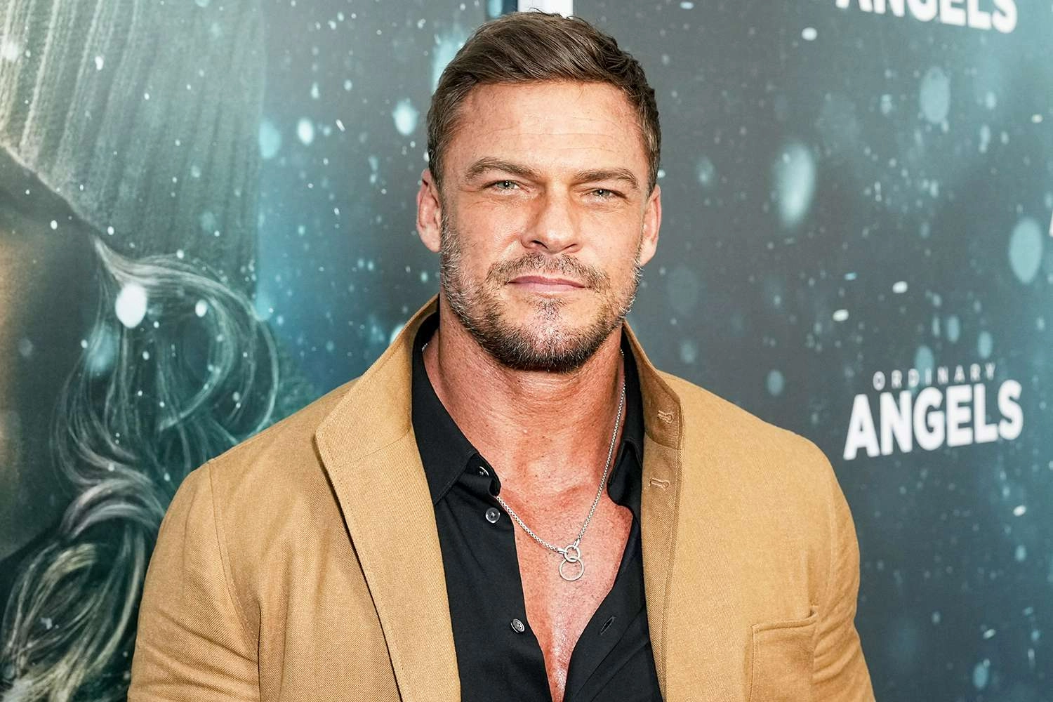 Amerikalı model ve oyuncu Alan Ritchson kimdir? haberinin görseli