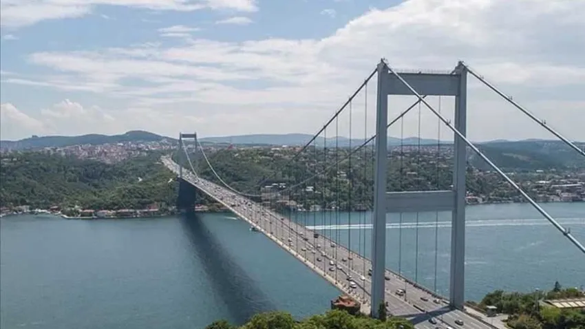 Bayramda yollar bedava! Köprü ve otoyollar 9 gün boyunca ücretsiz haberinin görseli